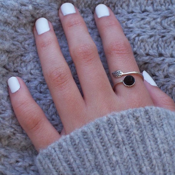 Recycled Antique Black Depression Glass Sterling Silver Botanical Leaf Ring - Picture 2 of 5